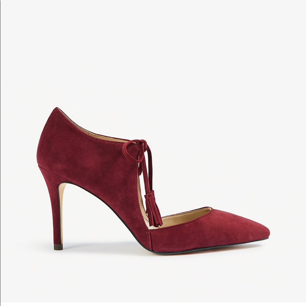 Ann Taylor Tassel Pump, Size 9 1/2. NIB